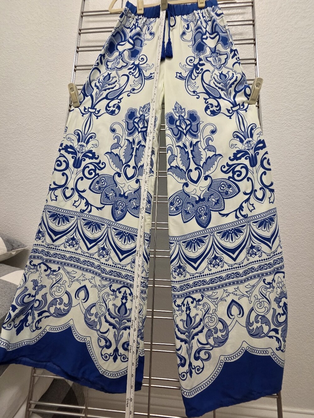 Forever 21 Cream and Blue Wide-Leg Printed Jumpsuit Pants - Picture 9 of 11